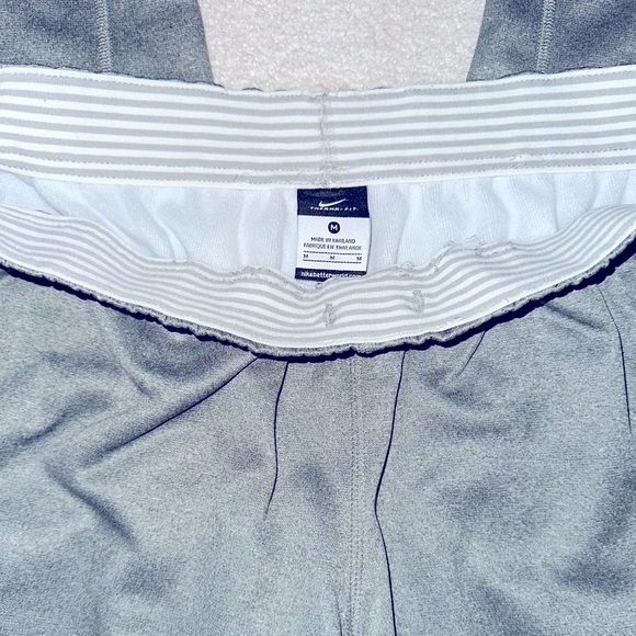 Nike-Women’s Size Medium Grey Sweatpants - Picture 2 of 2